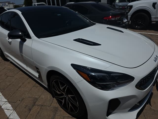 2023 Kia Stinger GT-Line
