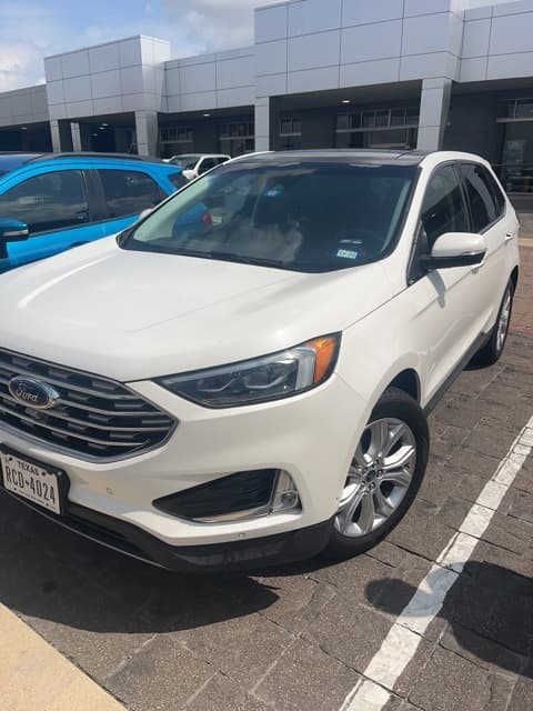 2020 Ford Edge Titanium